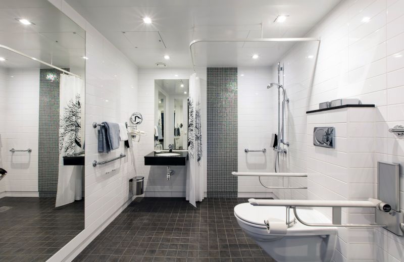 Shower with Built-in Shelves